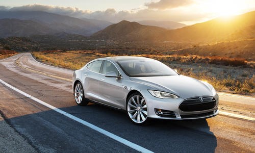 伊隆马斯克建议重新设计的特斯拉Model S可能有400英里的射程